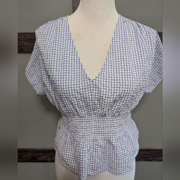 2/30 Madewell V-Neck Smocked-Waist Top in Gingham Seersucker - Picture 7 of 7